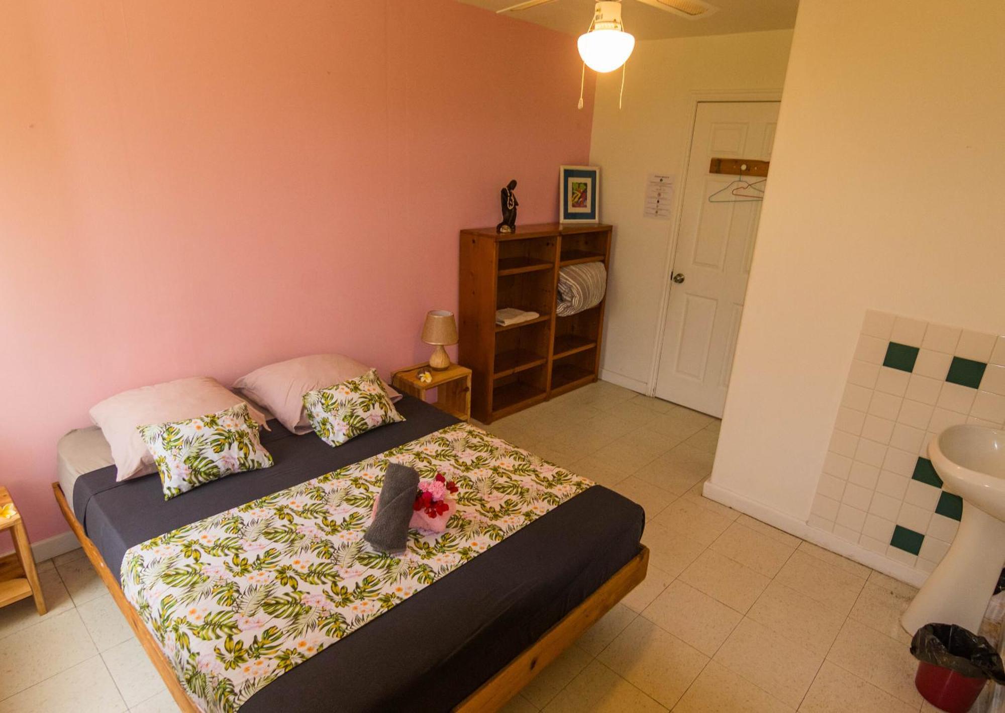 Tavaetu Guesthouse - Ile De Tubuai Mataura Habitación foto